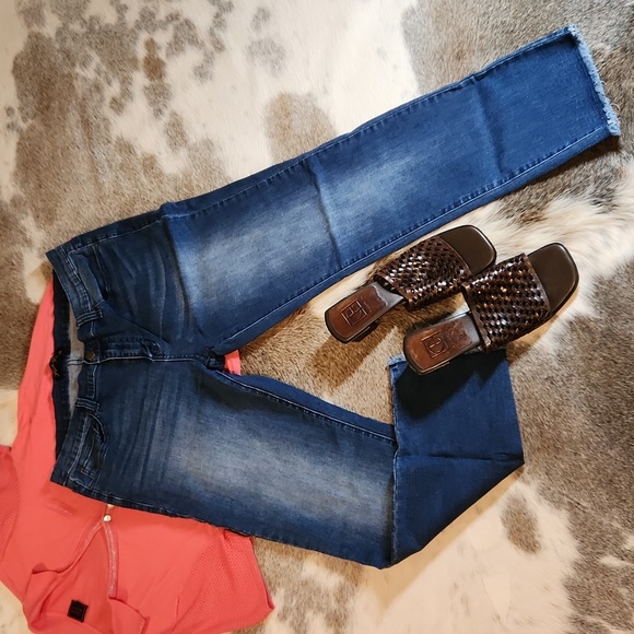 🎁Fresh Groove Acid Wash Raw Edge Ankle Pants - sz 33 - Picture 2 of 7